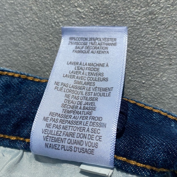 LIKE NEW Kids’ Levi’s High Rise Ankle Straight - Picture 12 of 12